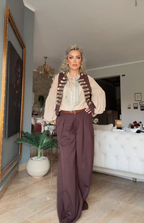 Vintage Empire Style